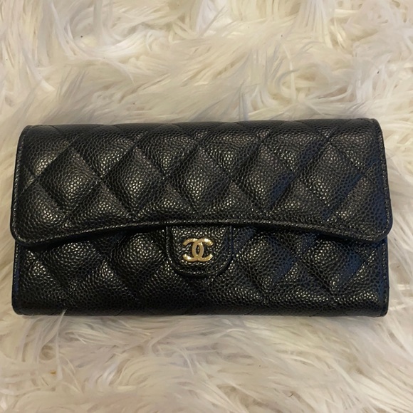 CHANEL Handbags - Authentic Chanel classic Gusset Flap Wallet